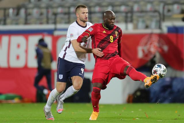 中国首场FIS室内国际滑雪赛在深圳鸣金