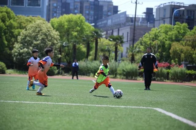 穆雷再绝杀詹姆斯空砍30+11 掘金4-1淘汰湖人