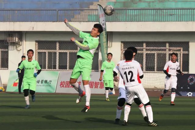 英超夺冠赔率:红军1.57稳固榜首 曼城跌至1赔9