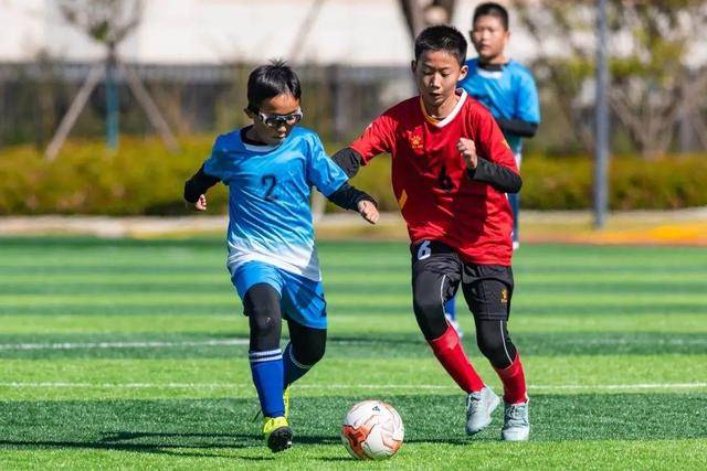 赵继伟19+7辽宁不敌同曦 周鹏20分深圳胜江苏