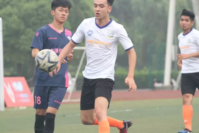 阿莫林：暴风雨总会来！在曼联参加发布会太难了